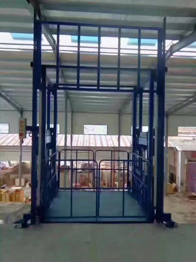 来宾简易货梯